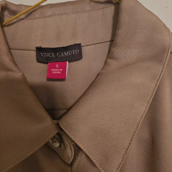 Vince Camuto Satin Long Sleeve Button-Up ShirtCHAMPANGE FIZZ, Size Small - Picture 3 of 5